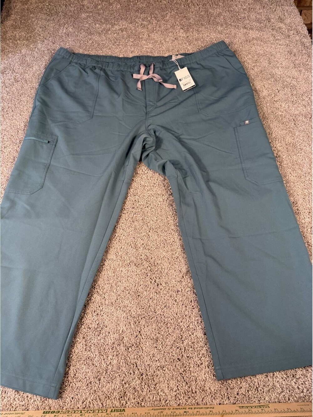 NWT Figs Scrubs M Cairo Cargo Scrub Size 6XLS Green